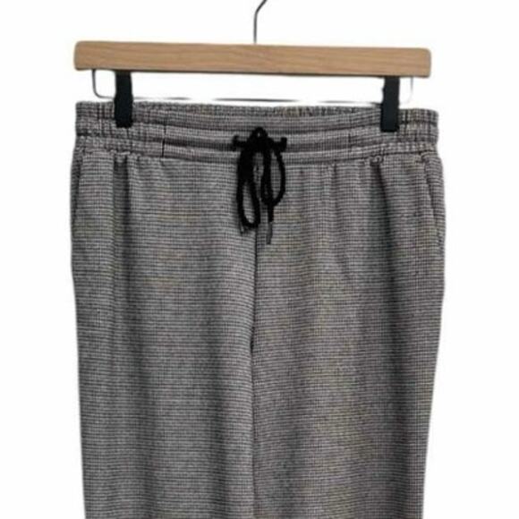 A New Day Houndstooth Pants, pockets and elastic waist. - Picture 4 of 15